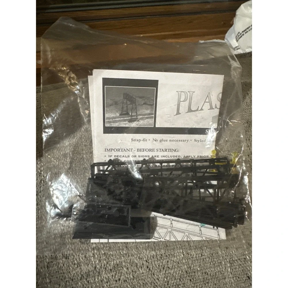 PLASTICVILLE HO SCALE U.S.A. 45134 ARCH‎ BRIDGE MODEL KIT